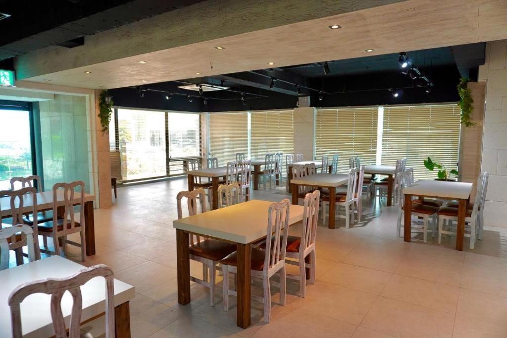 ג'גו Emerald Hotel מראה חיצוני תמונה