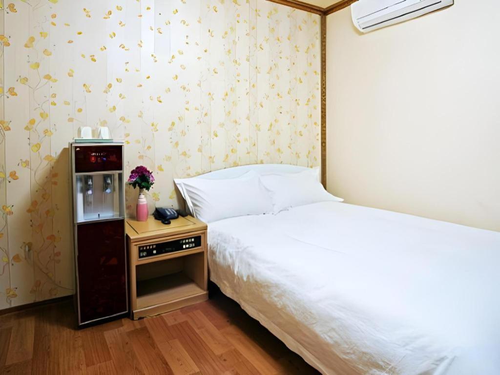 ג'גו Emerald Hotel מראה חיצוני תמונה