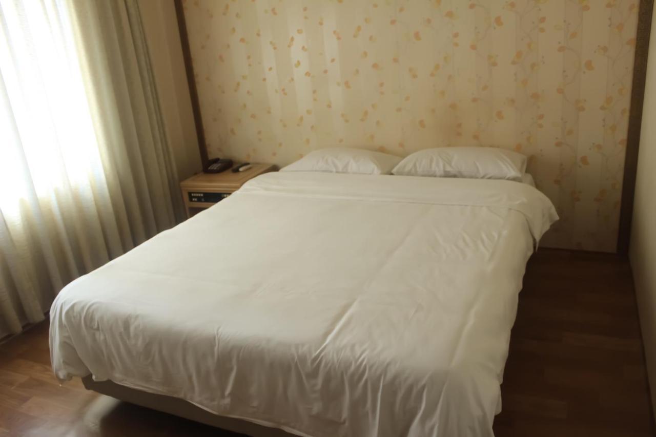 ג'גו Emerald Hotel מראה חיצוני תמונה