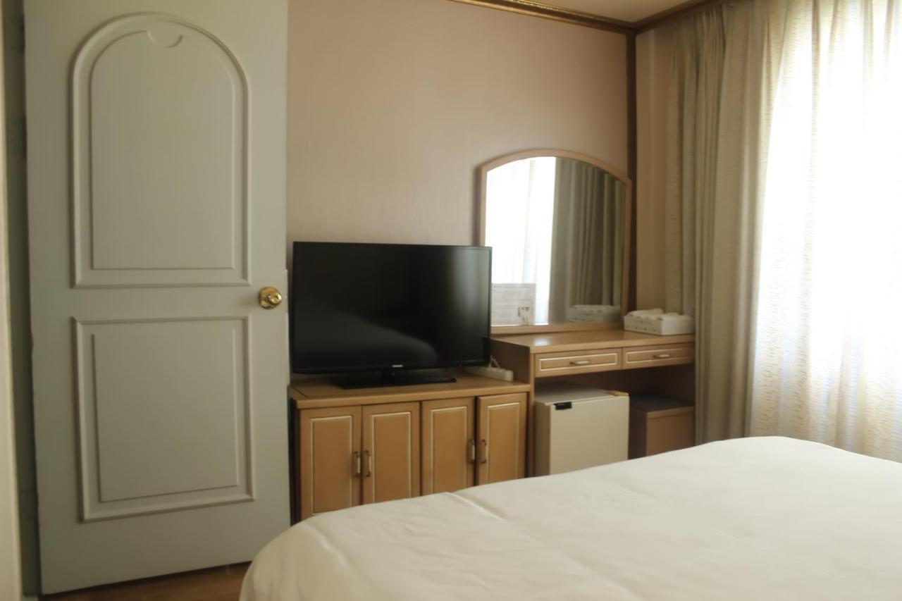 ג'גו Emerald Hotel מראה חיצוני תמונה