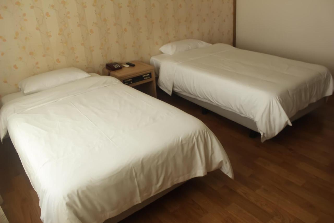 ג'גו Emerald Hotel מראה חיצוני תמונה
