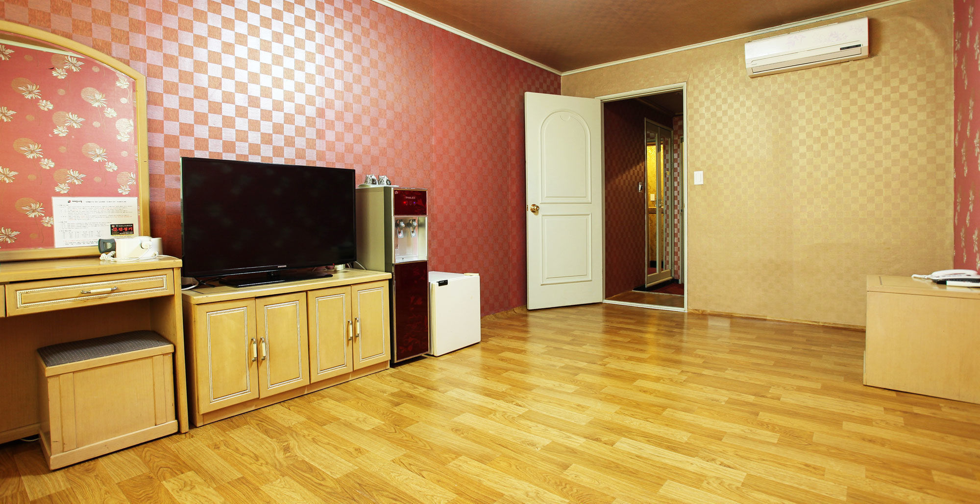 ג'גו Emerald Hotel מראה חיצוני תמונה