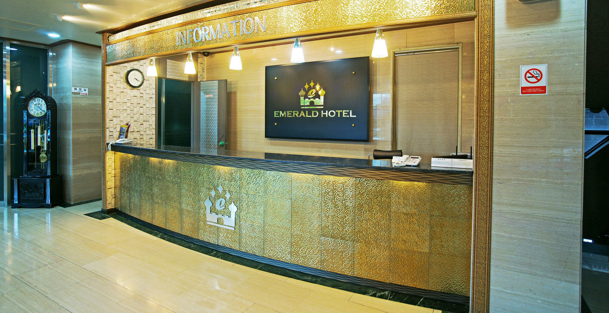 ג'גו Emerald Hotel מראה חיצוני תמונה