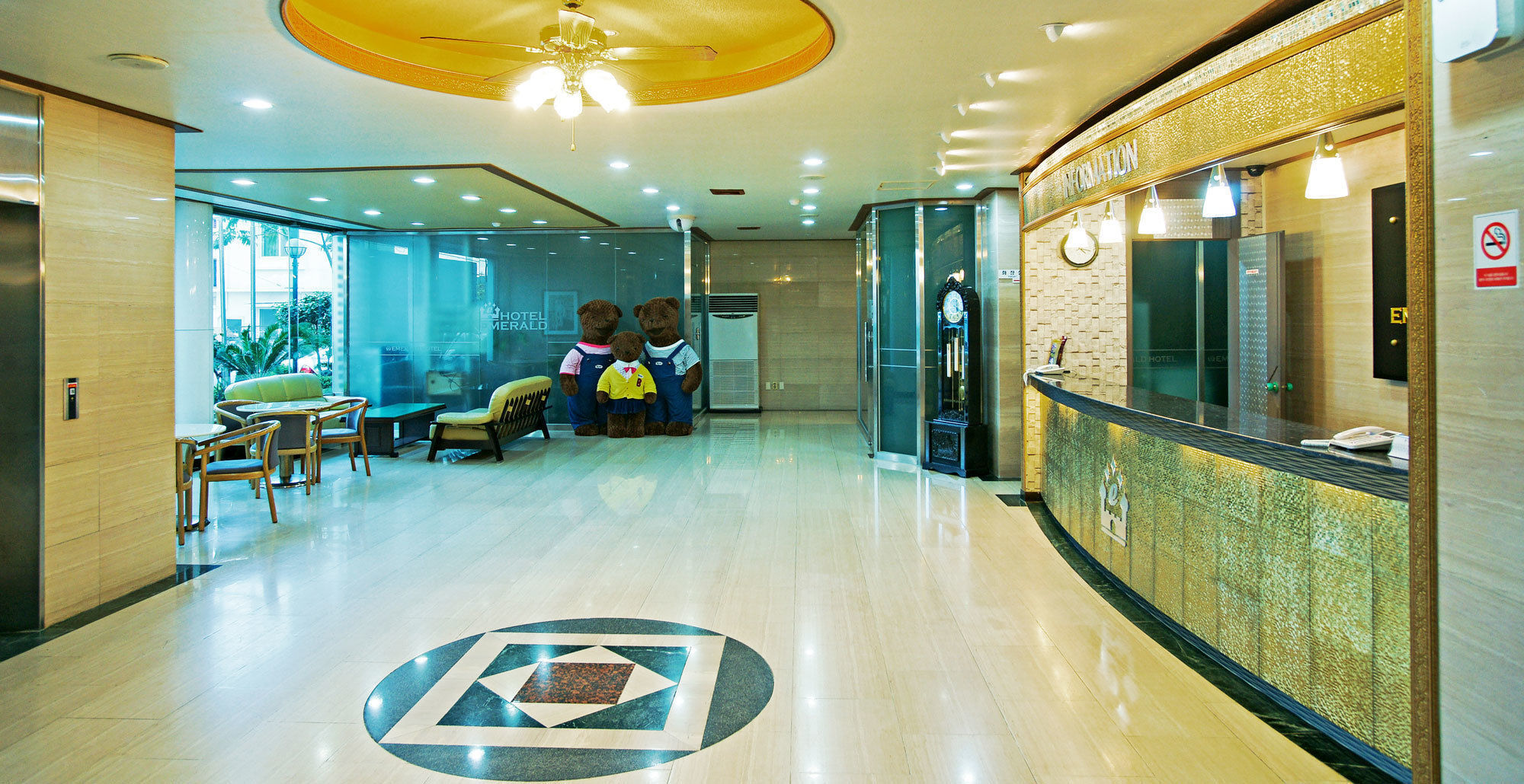 ג'גו Emerald Hotel מראה חיצוני תמונה
